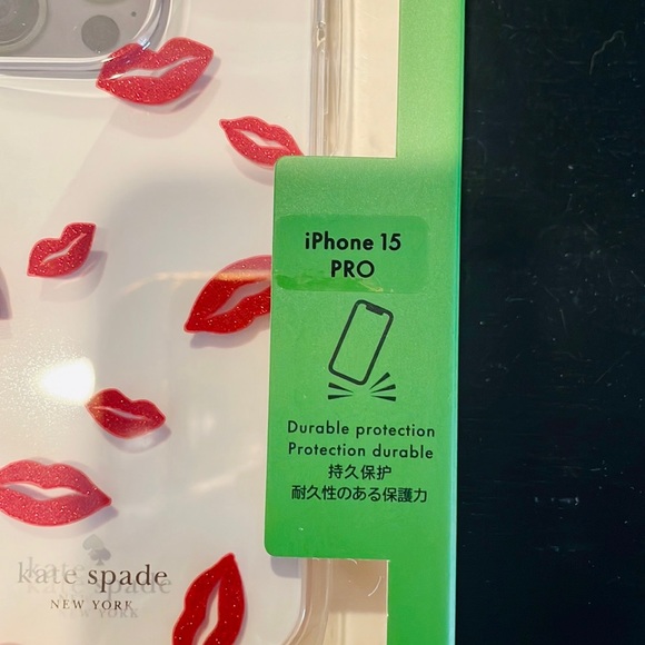 NIPโ ๏ธ๐Kate Spade โ ๏ธ ๐ Lip Toss Printed iPhone 15 Pro Case ๐โ ๏ธ - Picture 2 of 5